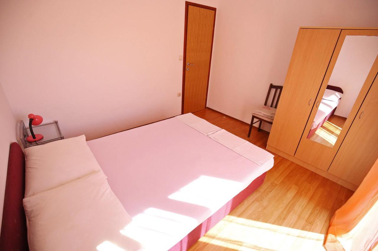 Apartmani Buca Biograd Na Moru Zewnętrze zdjęcie