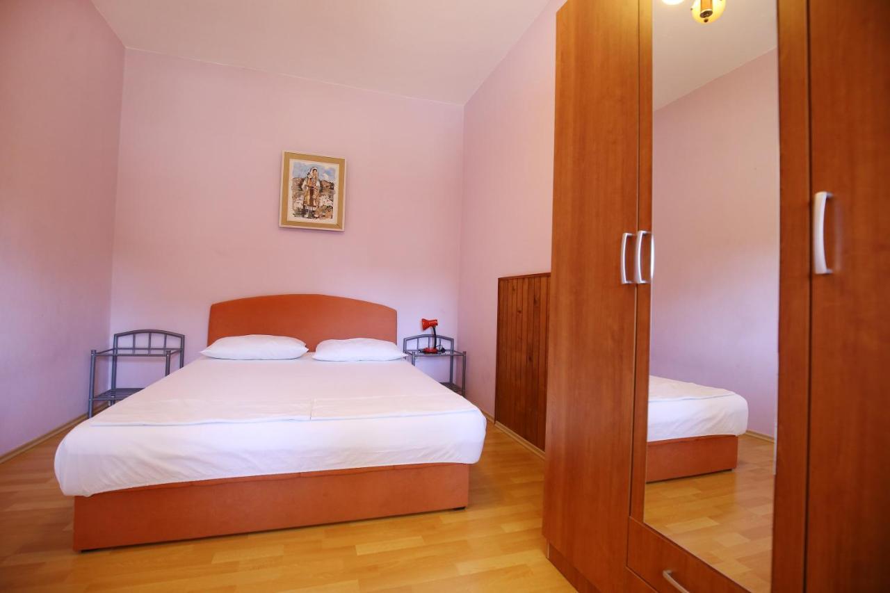 Apartmani Buca Biograd Na Moru Zewnętrze zdjęcie