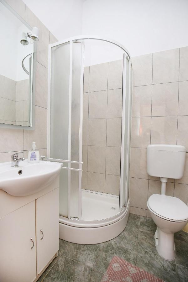 Apartmani Buca Biograd Na Moru Zewnętrze zdjęcie