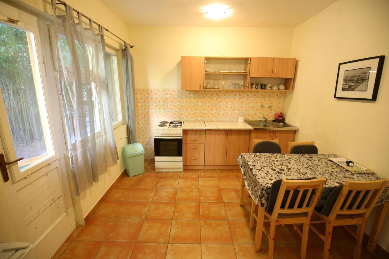 Apartmani Buca Biograd Na Moru Zewnętrze zdjęcie