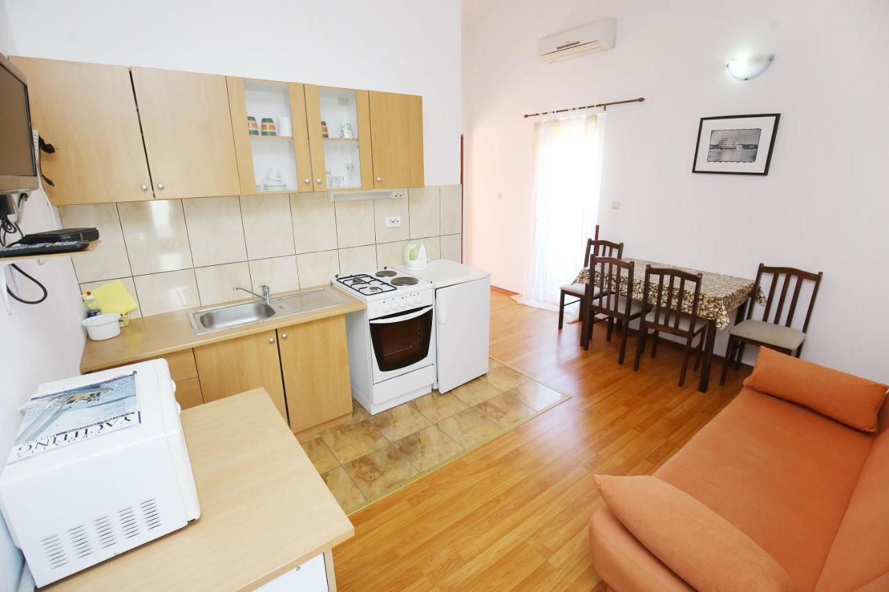 Apartmani Buca Biograd Na Moru Zewnętrze zdjęcie